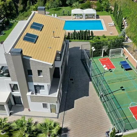 Paradise Estate * Siviri